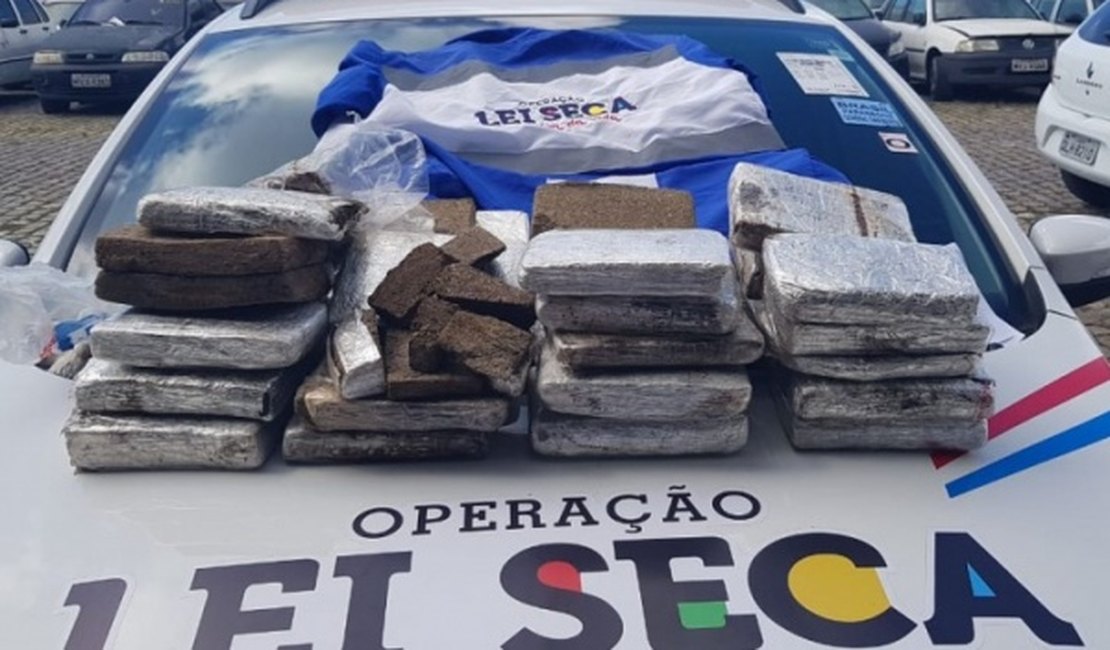 Após vistoria, droga é encontrada em carro apreendido durante Operação Lei Seca em Maceió