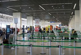 Governo proíbe entrada de estrangeiros em voos provenientes da Índia