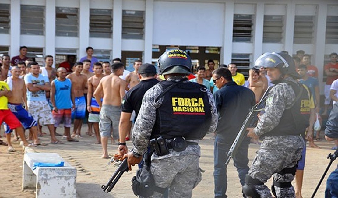 Briga entre facções deixa 25 presos mortos em penitenciária em Boa Vista