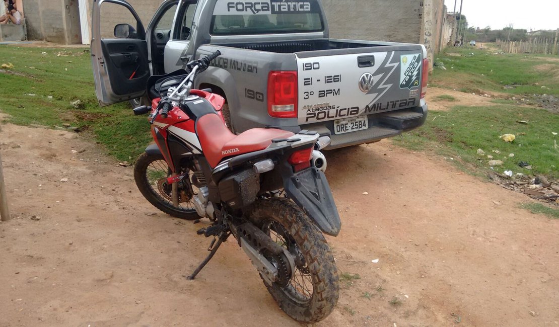 Força Tática recupera motocicleta roubada em Arapiraca