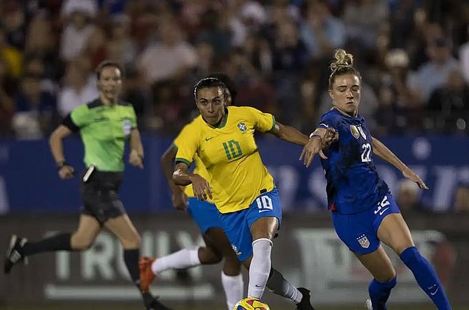 Marta pode repensar aposentadoria da Seleção para jogar Copa de 2027 no Brasil