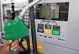 Juiz do DF manda suspender decreto que aumentou tributos sobre combustíveis