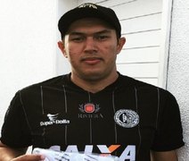 Programa de sócio-torcedor contempla associado com camisa oficial do clube