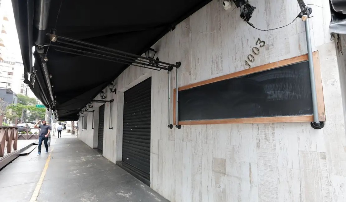 Vigilância Sanitária do DF interdita bebidas em rede de supermercados