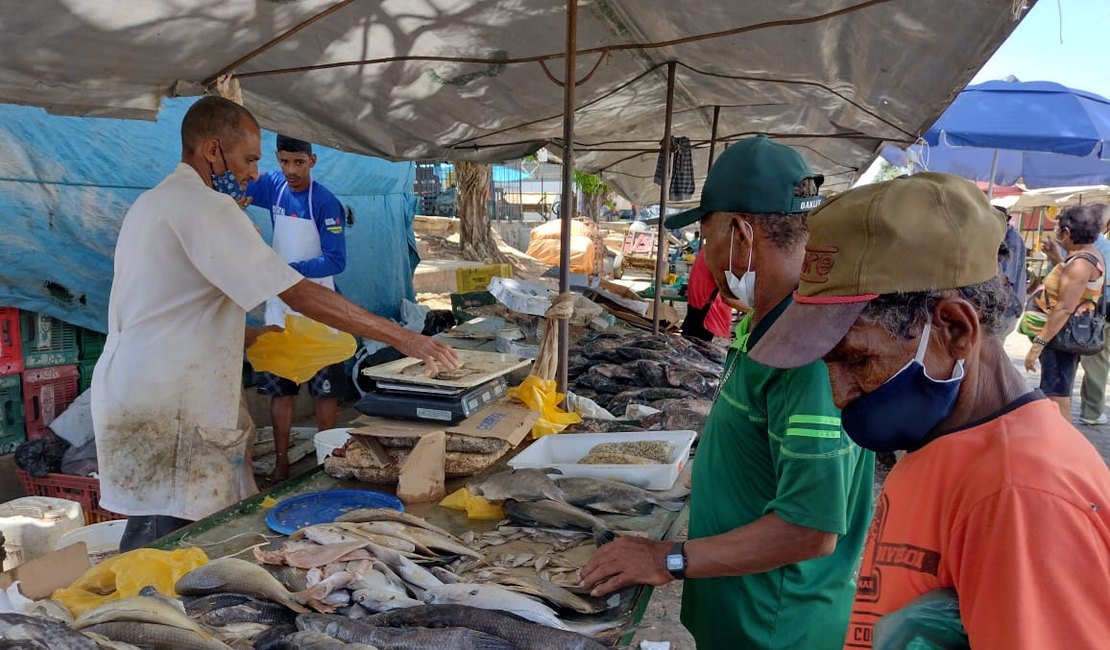 Vídeo. Feira de peixe de Arapiraca tem boa movimentação na Semana Santa
