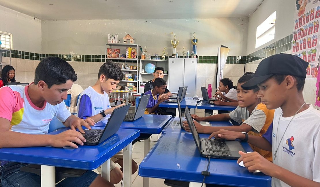 Alunos da zona rural de Traipu recebem capacitação em tecnologia Google