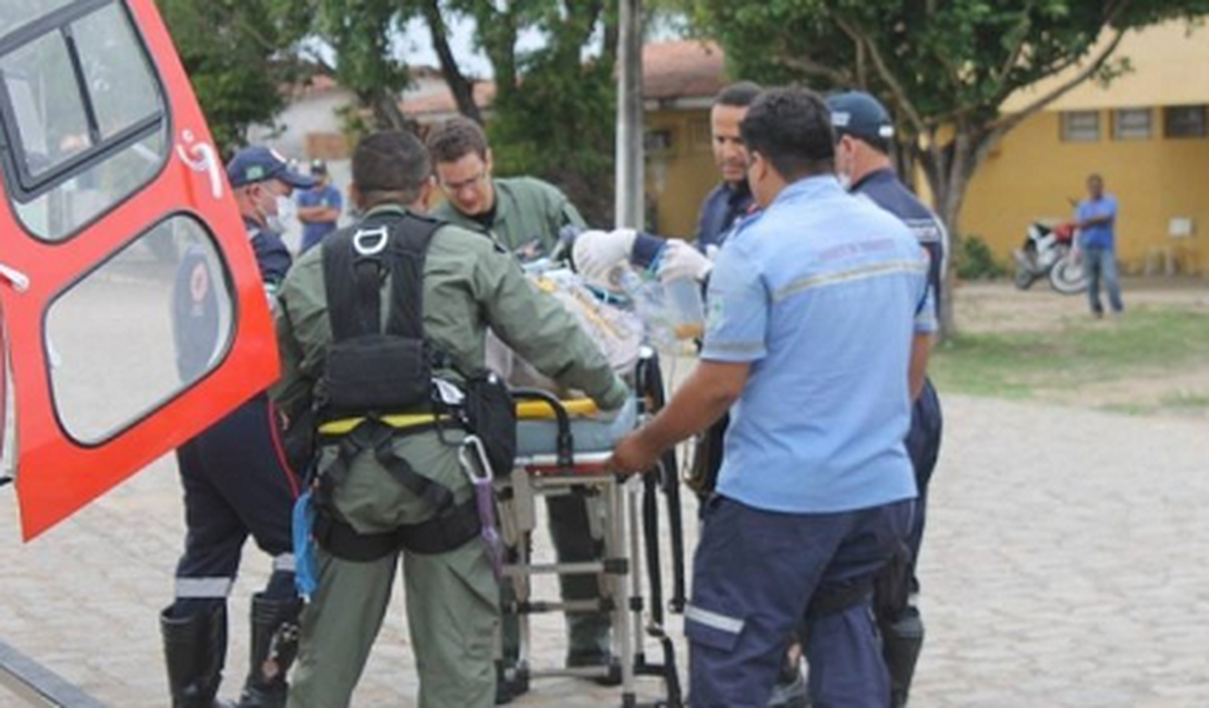Casal fica gravemente ferido após acidente em Coruripe