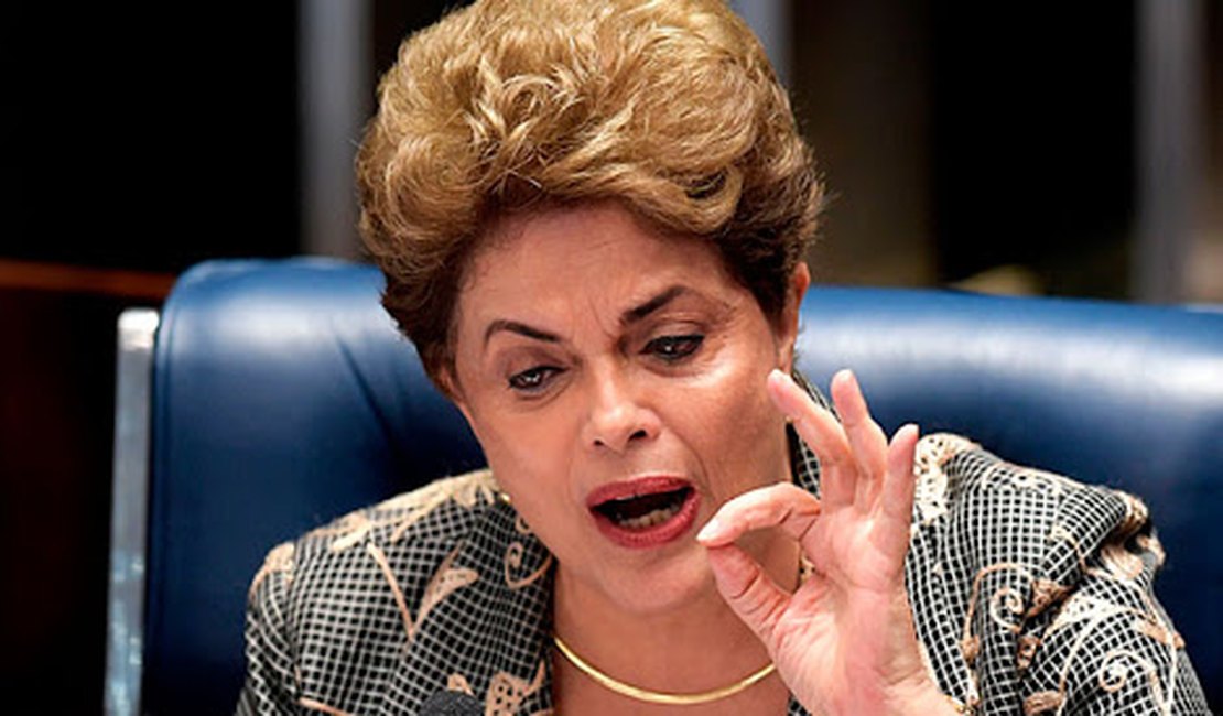 Dilma diz que senadores estão 'criminalizando' a política fiscal