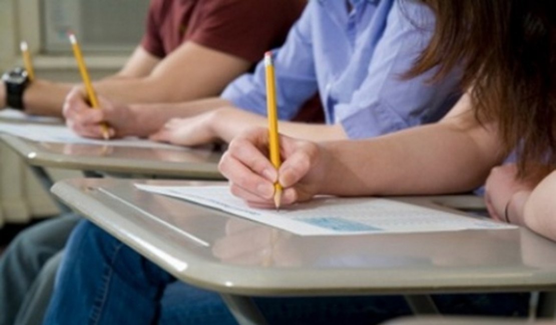 Provas objetivas do concurso da Educação também serão realizadas no interior