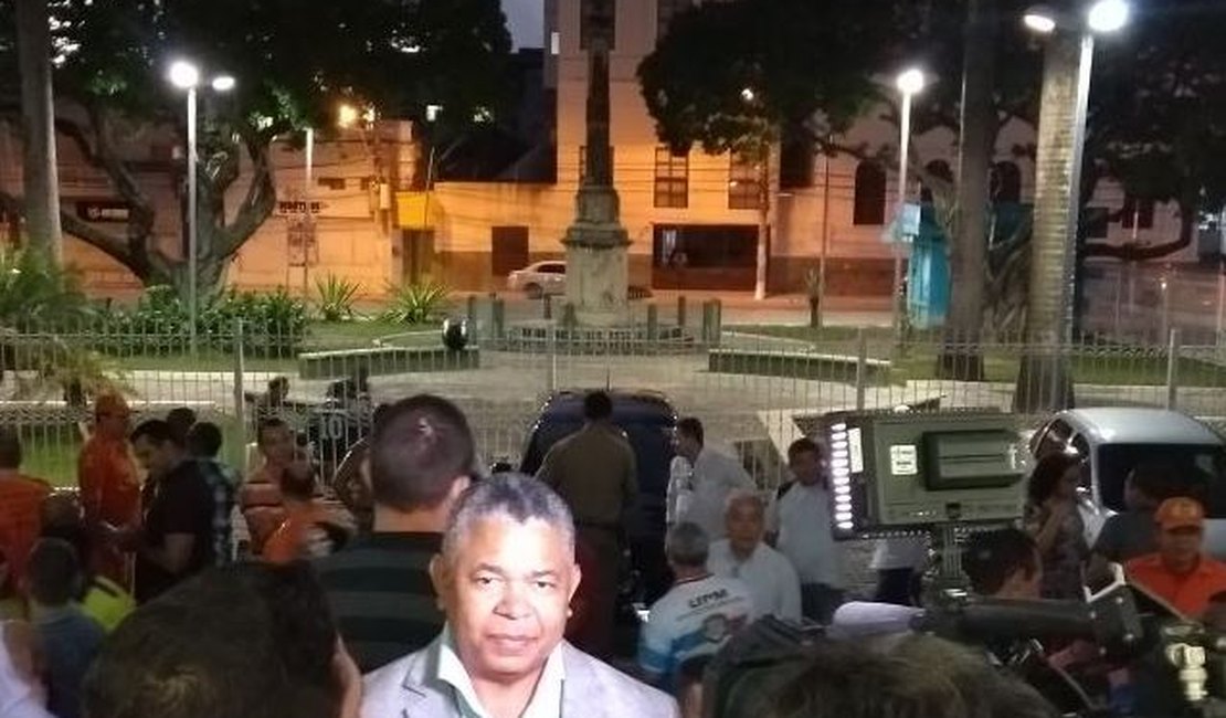 Associações se reúnem para discutir projeto da carreira militar