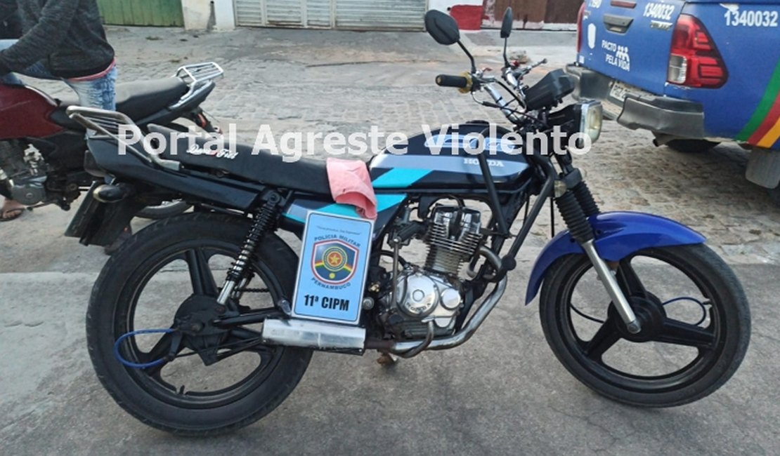 Polícia recupera motocicleta que foi roubada há 22 anos em Pernambuco