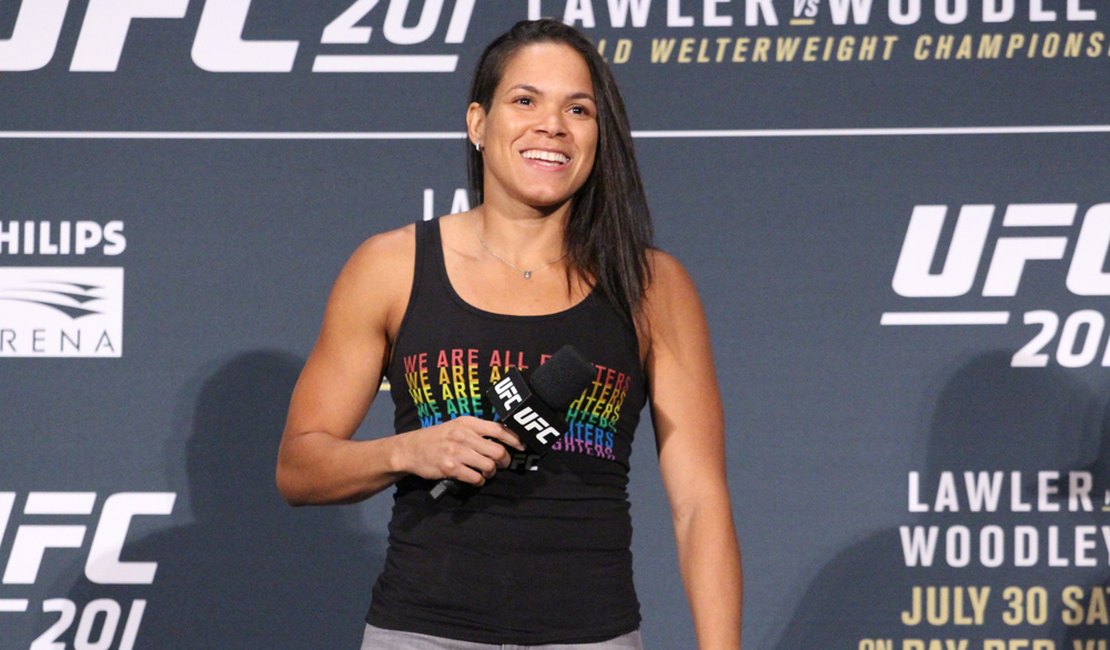 Amanda Nunes explica saída do UFC 213: 'Tenho sinusite crônica'