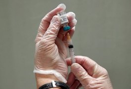 Governo anuncia parceria na produção da vacina de Oxford para Covid-19 no Brasil