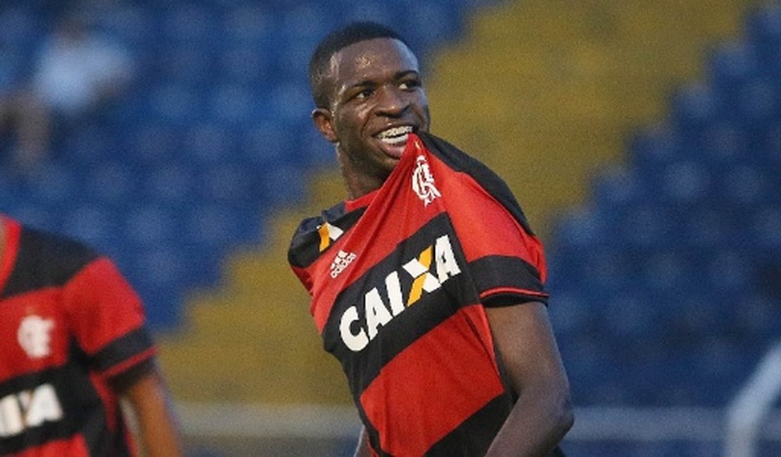 Vinicius Jr recorda estreia no Flamengo: “Dia mais nervoso da minha vida”