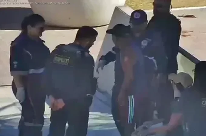 Botão de emergência é acionado e garante socorro rápido a idoso no Marco dos Corais