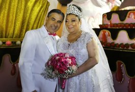 Presidente da Rosas de Ouro se casa no sambódromo do Anhembi
