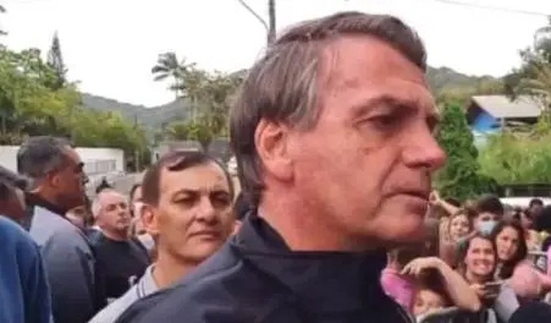 Vídeo. Sem estar vacinado contra covid-19, Bolsonaro é barrado no jogo entre Santos﻿ e Grêmio