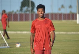 CRB anuncia contratação de atacante ex-Fluminense para a sequência da temporada