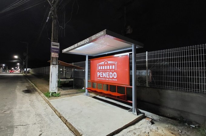 SIPE instala iluminação nos novos abrigos de ônibus da zona urbana de Penedo