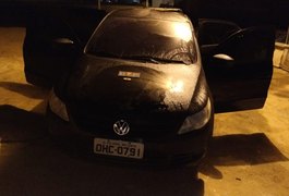 Carro roubado é localizado pela polícia em Arapiraca