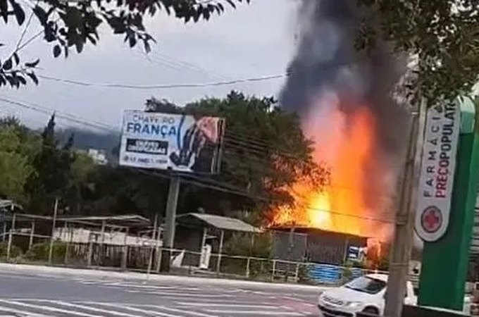 Imóvel de homem-bomba de Brasília é atingido por incêndio em SC