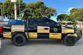 Moto é removida após ser estacionada em área de circulação de pedestres na orla de Maceió