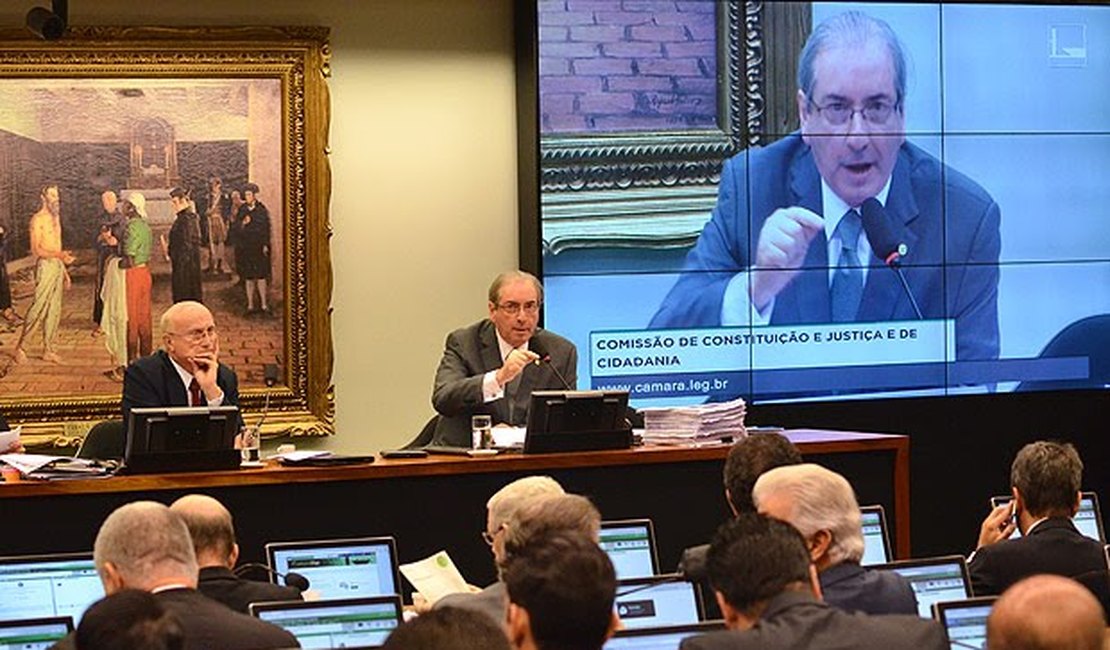 Dez partidos prometem votar pela cassação de Cunha na Câmara