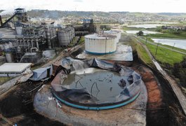 Câmera de segurança flagra momento em que tanque de álcool explode em usina de São Miguel dos Campos