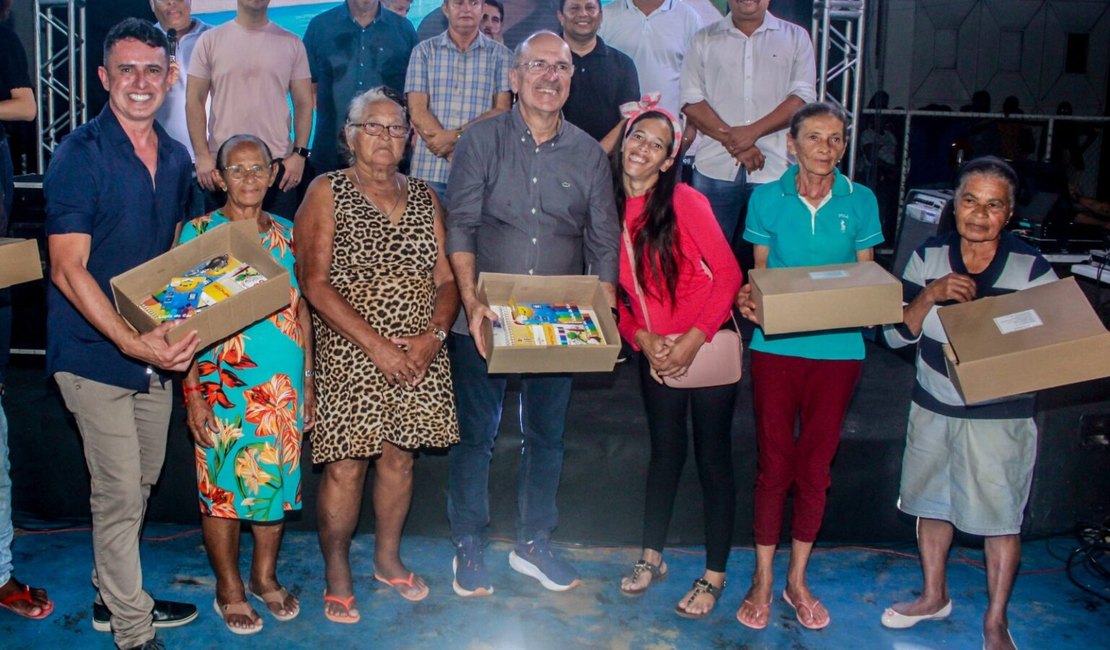 Com 1.563 de estudantes matriculados na EJA em 2024, Prefeitura de Penedo avança na erradicação do analfabetismo entre jovens e adultos