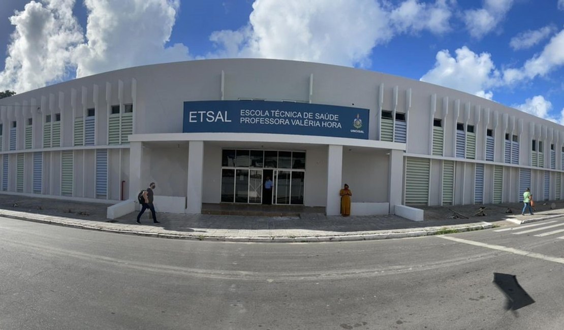 Escola Técnica de Saúde qualifica 900 agentes para redução da mortalidade materna e neonatal em Alagoas