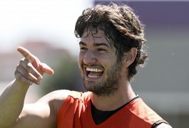 Queens Park Rangers entra na briga para contratar Alexandre Pato