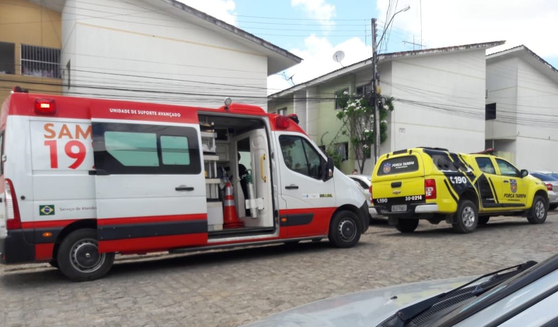 Vídeo. Câmera de moradora filma carro de vereador deixando prédio no dia em que ele foi morto