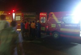 Duas pessoas ficam feridas após motocicleta colidir em idosa na AL-220, em Arapiraca