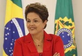 Dilma diz que aeroportos não têm ‘padrão Fifa’ mas sim ‘padrão Brasil’