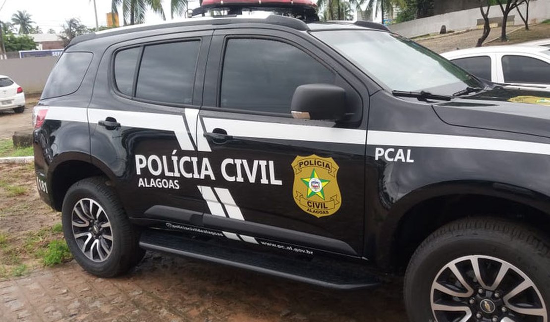 Homem que matou colega após passar a mão nas nádegas dele é preso em Alagoas