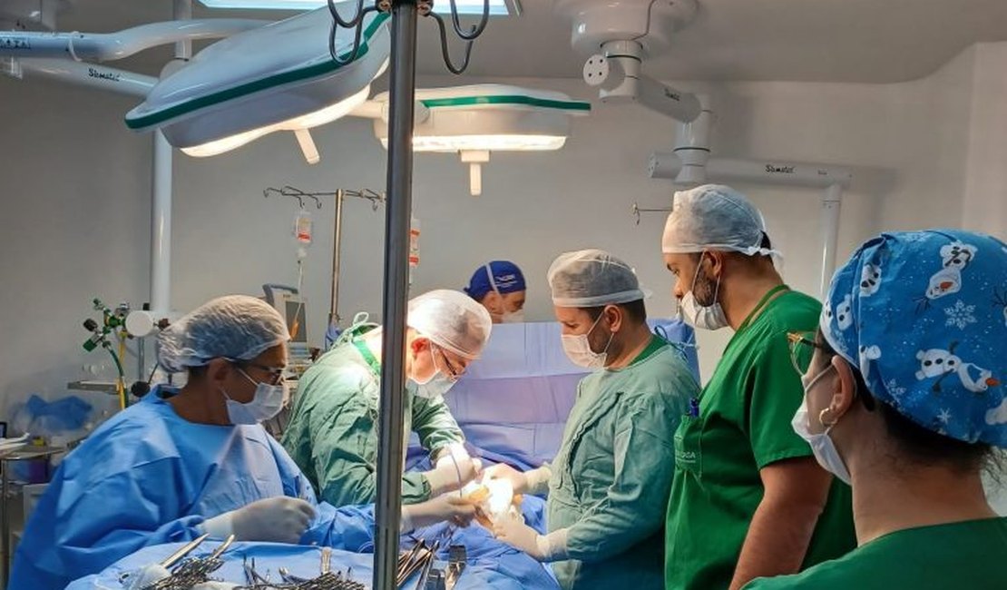 Mulher de 54 anos, natural de Matriz de Camaragibe, recebe quarto transplante de fígado de Alagoas