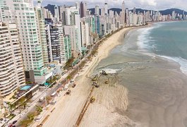 Criança cai de 6º andar de prédio em Balneário Camboriú (SC)