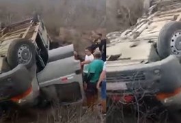 Carro com equipe de Gusttavo Lima capota e deixa 11 feridos na Paraíba