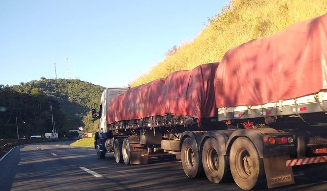 Setor de serviços avança 2,6% no mês de fevereiro em Alagoas, segundo IBGE