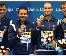 Brasil quebra recordes e fatura três medalhas de ouro no Mundial de piscina curta