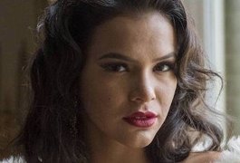 Bruna Marquezine 'pega' homem e mulher em série: 'Uma experiência rica'