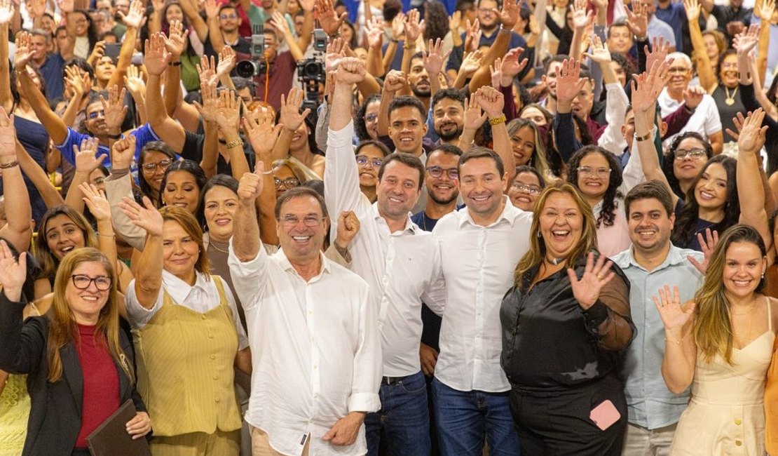 Prefeito Luciano dá posse a 317 aprovados em concurso e destaca papel do servidor da Educação na transformação da sociedade