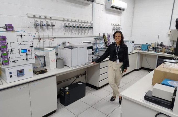 Com toda formação acadêmica na Ufal, egressa se torna pesquisadora do setor nuclear