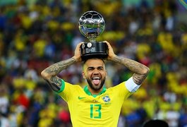 São Paulo anuncia contratação de Daniel Alves