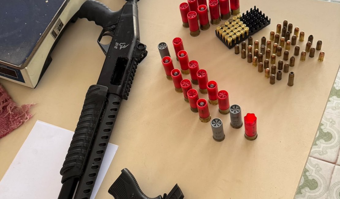Polícia Militar apreende armas e munições durante cumprimento de mandado em condomínio de Arapiraca