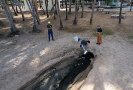 IMA divulga análises de coletas na Ponta Verde e autua concessionária de água e esgoto