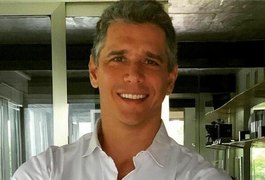 Marcio Garcia pede orações para o pai internado estado grave: