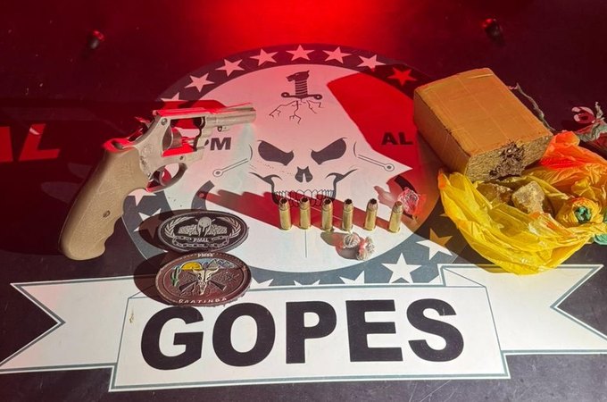 Suspeito é preso por porte ilegal de arma e tráfico de drogas após troca de tiros com a polícia em São Sebastião