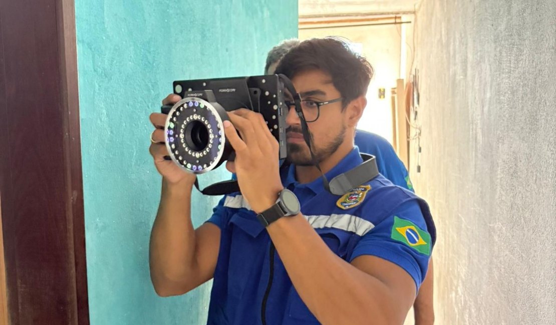 Polícia Científica estreia tecnologia ForensScope em perícia de duplo homicídio em Maceió