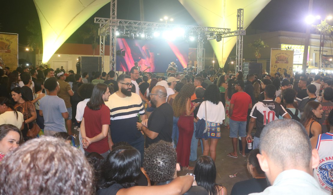 Em noite histórica, Arapiraca realiza primeiro Festival da Consciência Negra e valoriza cultura afro-brasileira; assista